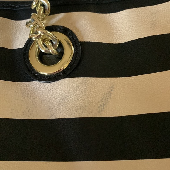 Betsey Johnson Large Tote - Picture 4 of 7